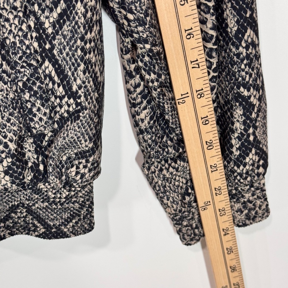 Sunderland of Scotland Windbreaker Women M Grey Snakeskin 1/4 Zip Pullover Golf - Picture 7 of 9